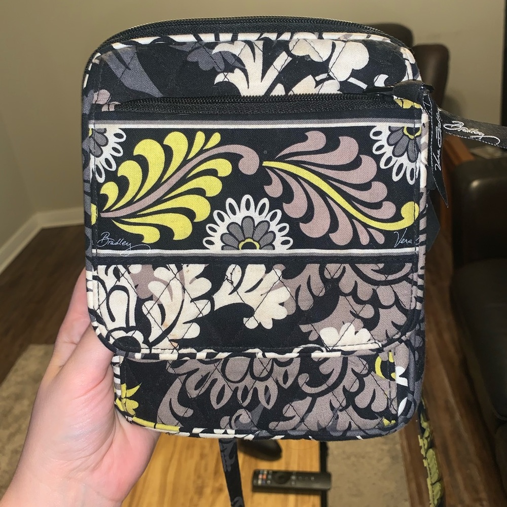 Vera Bradley Baroque Style Crossbody Bag with lots of pockets